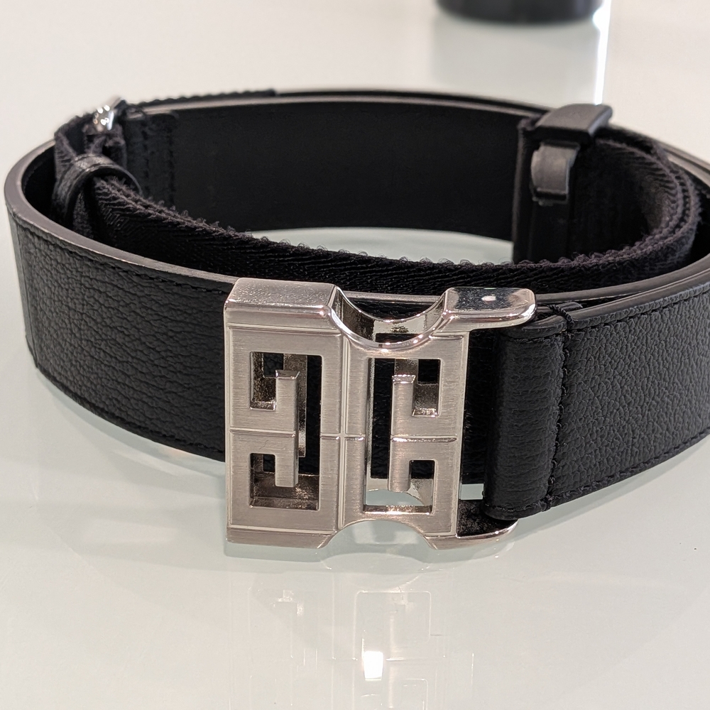 Givenchy Elegant Black Leather Belt Large